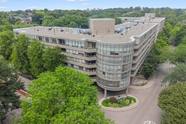 108-18 Lower Village Gate, Toronto, ON