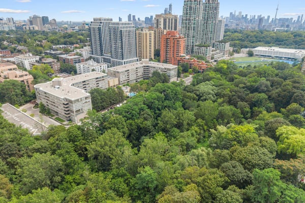 108-18 Lower Village Gate, Toronto, ON