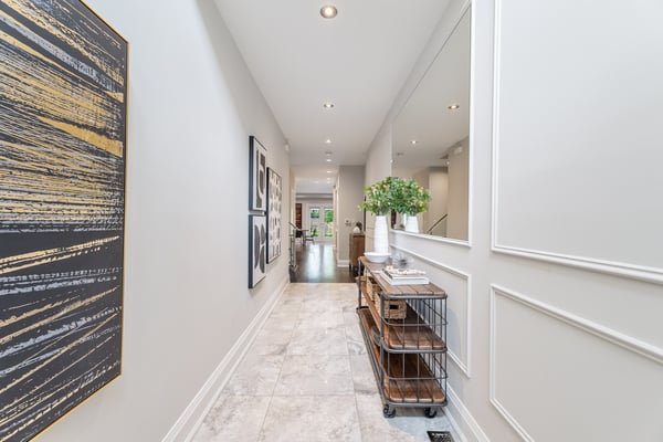 192 Erskine Ave., Toronto, ON