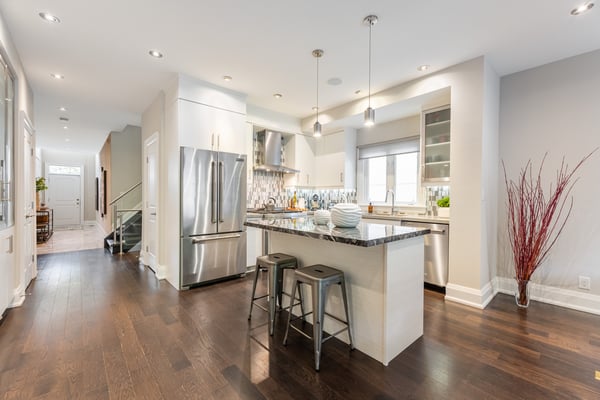 192 Erskine Ave., Toronto, ON