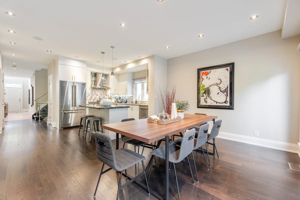 192 Erskine Ave., Toronto, ON