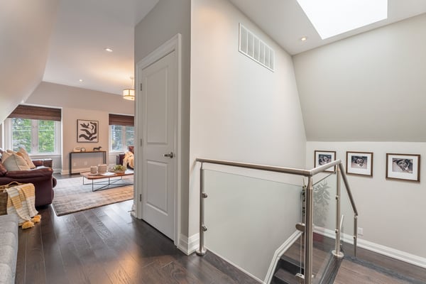 192 Erskine Ave., Toronto, ON