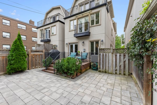 192 Erskine Ave., Toronto, ON