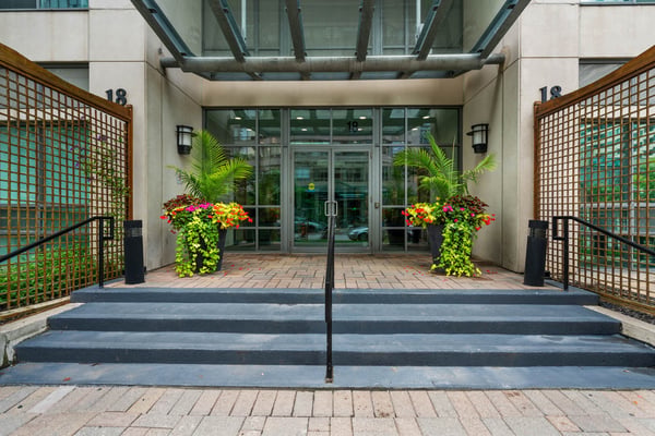 1609-18 Spring Garden Ave., North York, ON