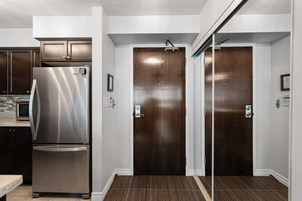 1609-18 Spring Garden Ave., North York, ON