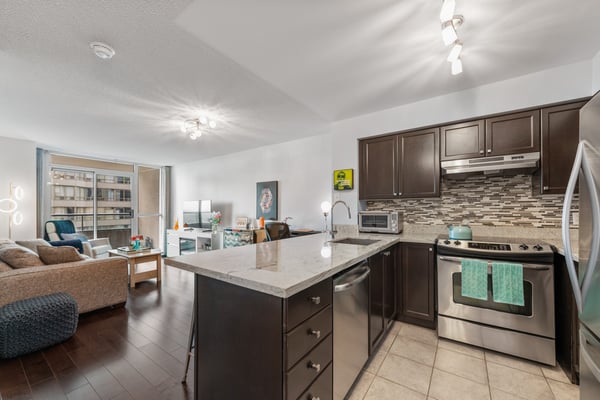 1609-18 Spring Garden Ave., North York, ON