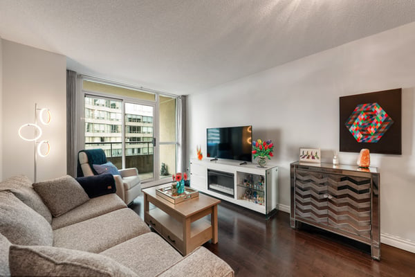 1609-18 Spring Garden Ave., North York, ON