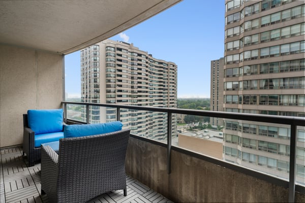 1609-18 Spring Garden Ave., North York, ON