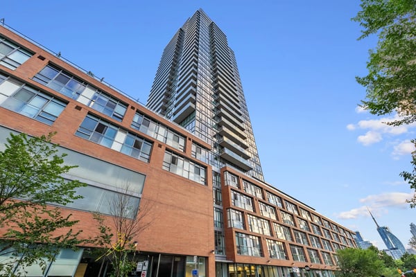 210 - 33 Mill St, Toronto, ON
