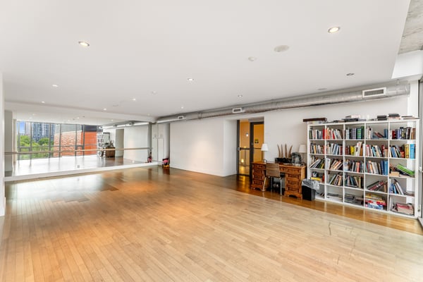 210 - 33 Mill St, Toronto, ON