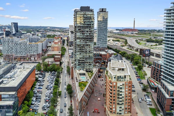 210 - 33 Mill St, Toronto, ON
