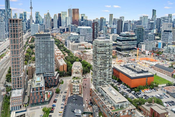210 - 33 Mill St, Toronto, ON