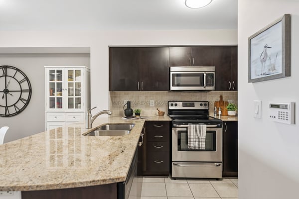 LPH06-75 King William Cres., Richmond Hill, ON