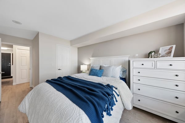 LPH06-75 King William Cres., Richmond Hill, ON