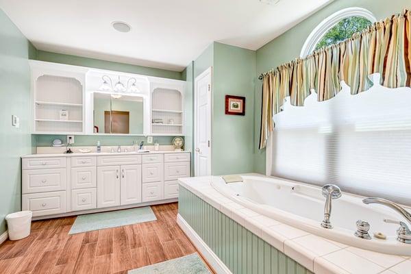 629 Wrights Cove Drive, Lottsburg, VA