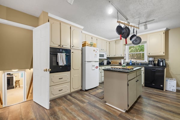 4909 North Hills Drive, Raleigh, NC