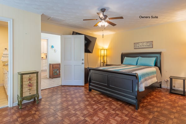 17 Wesley Terrace, Weems, VA