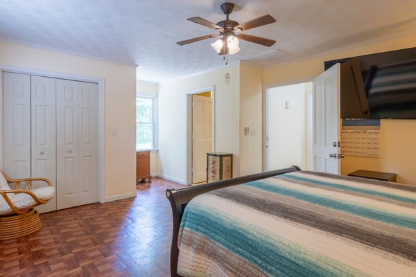 17 Wesley Terrace, Weems, VA