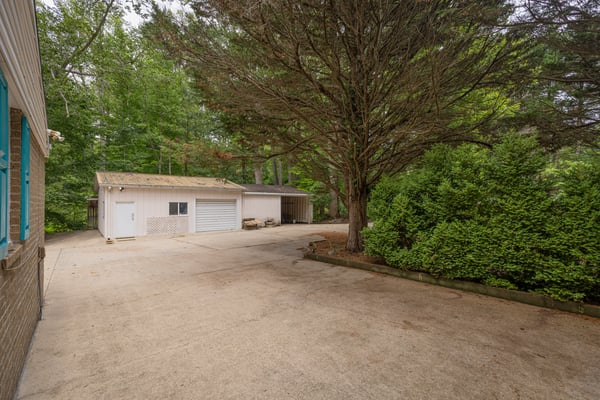 17 Wesley Terrace, Weems, VA