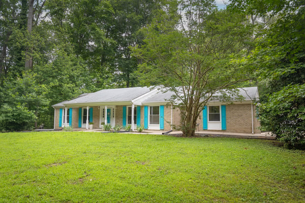 17 Wesley Terrace, Weems, VA