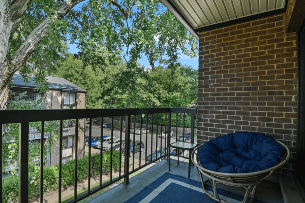 9700 Kingsbridge Drive, 202, Fairfax, VA
