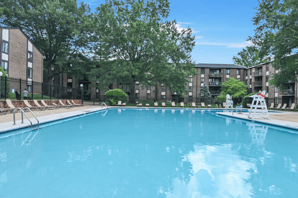 9700 Kingsbridge Drive, 202, Fairfax, VA