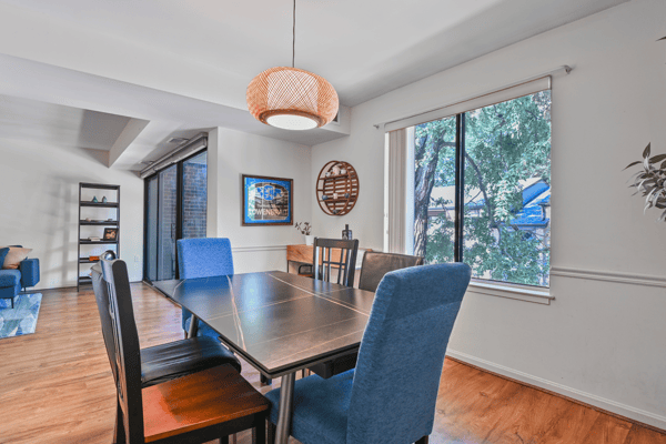 9700 Kingsbridge Drive, 202, Fairfax, VA