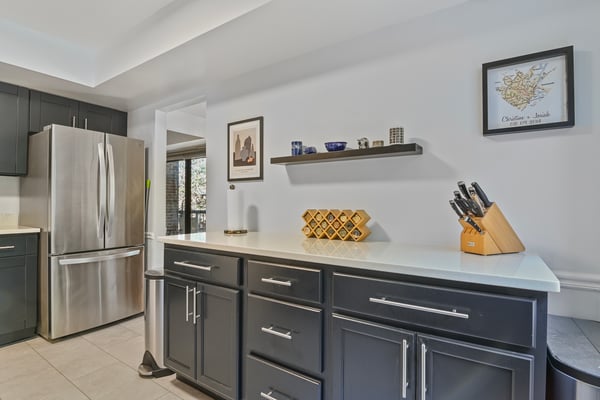 9700 Kingsbridge Drive, 202, Fairfax, VA