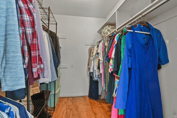 9700 Kingsbridge Drive, 202, Fairfax, VA