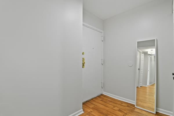 9700 Kingsbridge Drive, 202, Fairfax, VA