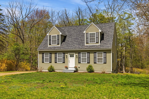 109 Langford Road, Raymond, NH