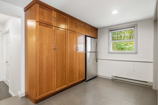 6 Millstream Drive, Exeter, NH
