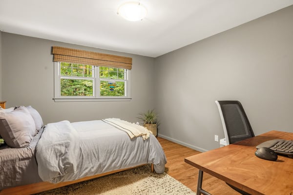 6 Millstream Drive, Exeter, NH
