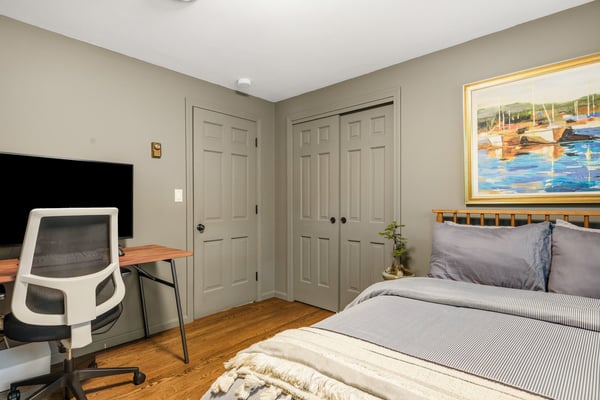 6 Millstream Drive, Exeter, NH