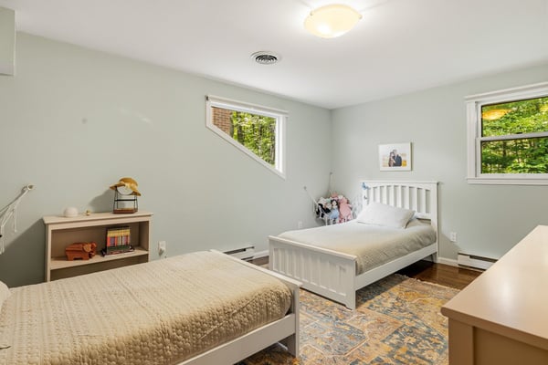6 Millstream Drive, Exeter, NH