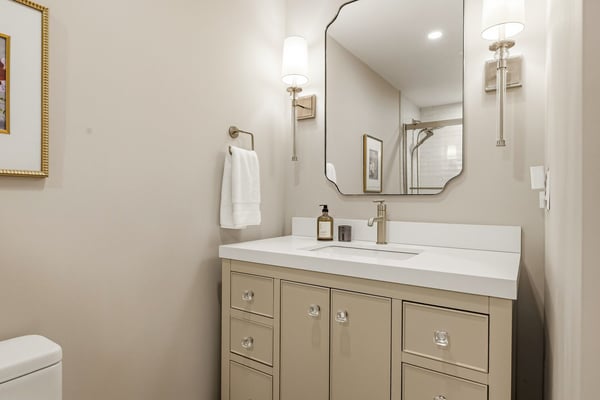 6 Millstream Drive, Exeter, NH