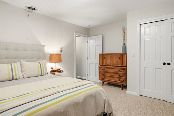 6 Millstream Drive, Exeter, NH