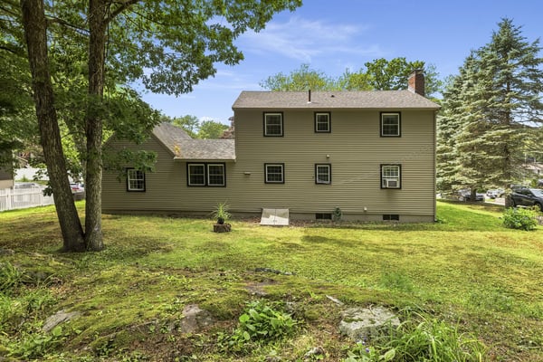 42 Harding Road, Portsmouth, NH
