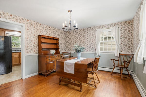 42 Harding Road, Portsmouth, NH