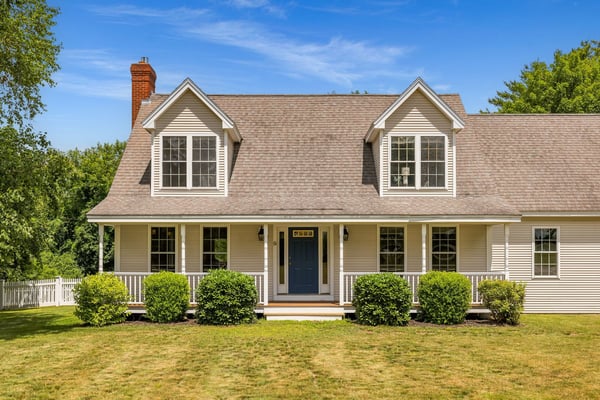 61 Bunker Hill Avenue, Stratham, NH