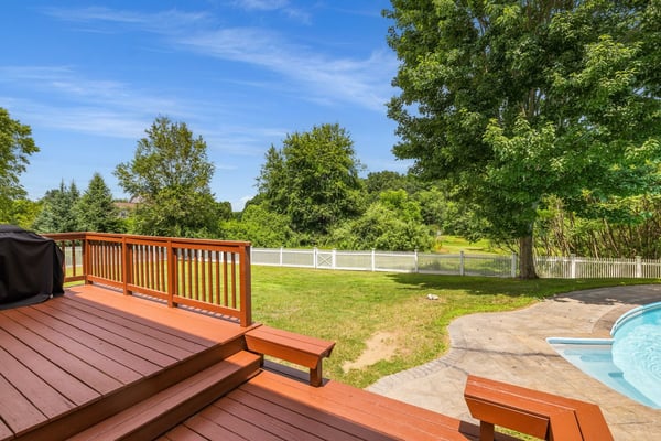 61 Bunker Hill Avenue, Stratham, NH