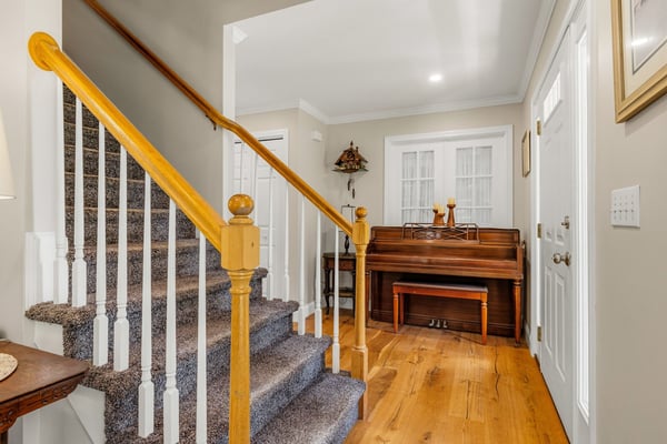 61 Bunker Hill Avenue, Stratham, NH
