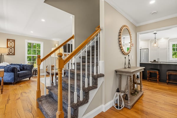 61 Bunker Hill Avenue, Stratham, NH