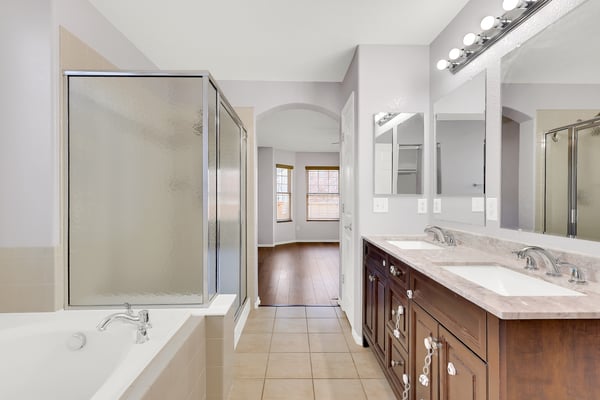 Main Level 5-Piece Master Bathroom