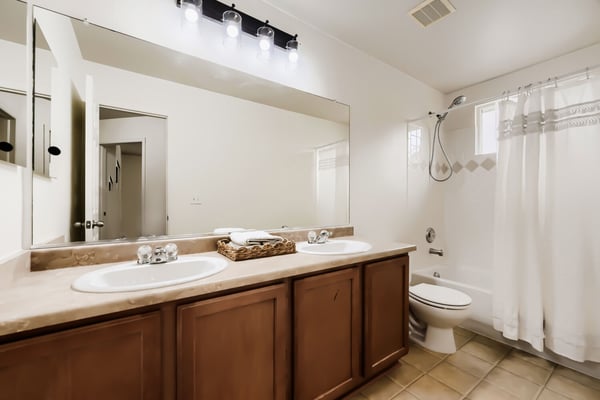 11385 Kearney Way, Thornton, CO