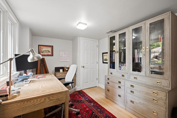 Bedroom 5 (Office)