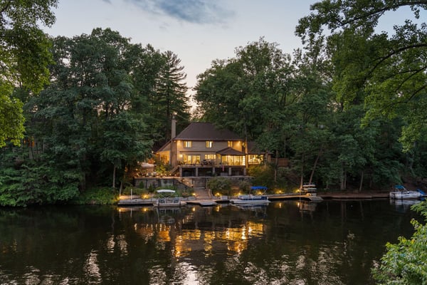 3431 Greentree Dr, Falls Church, VA