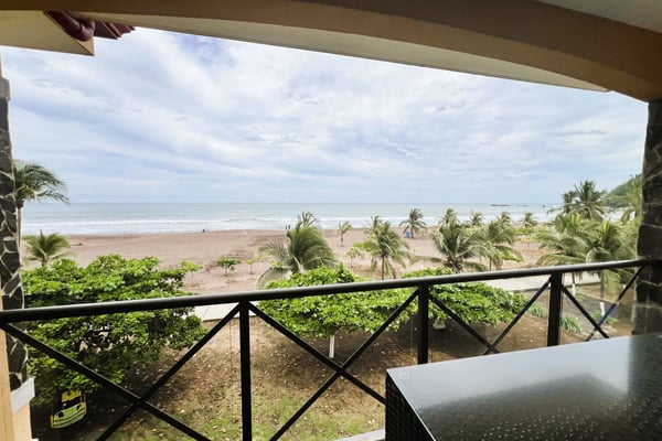 Beach Life, Jacó, Costa Rica