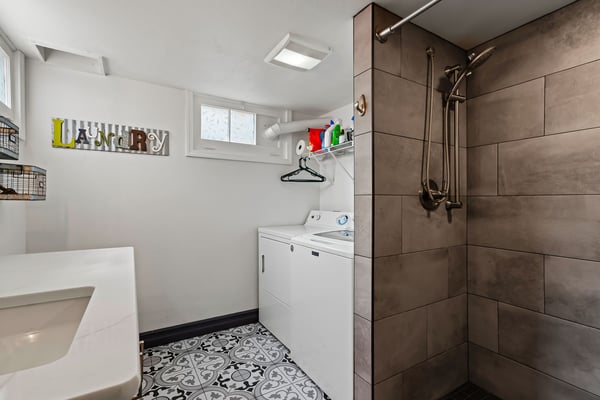 1102 W Fremont Ave, Selah, WA
