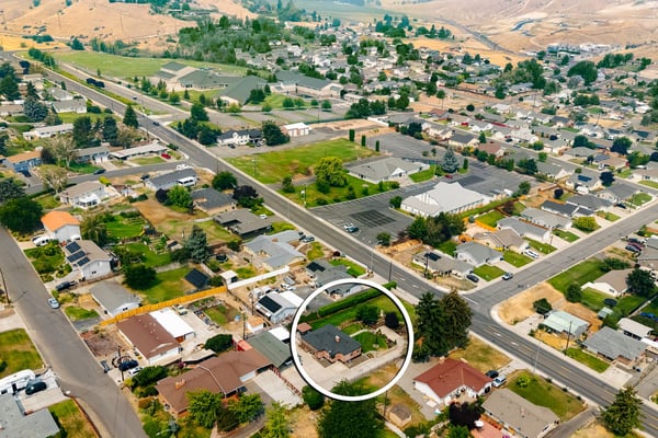 1102 W Fremont Ave, Selah, WA